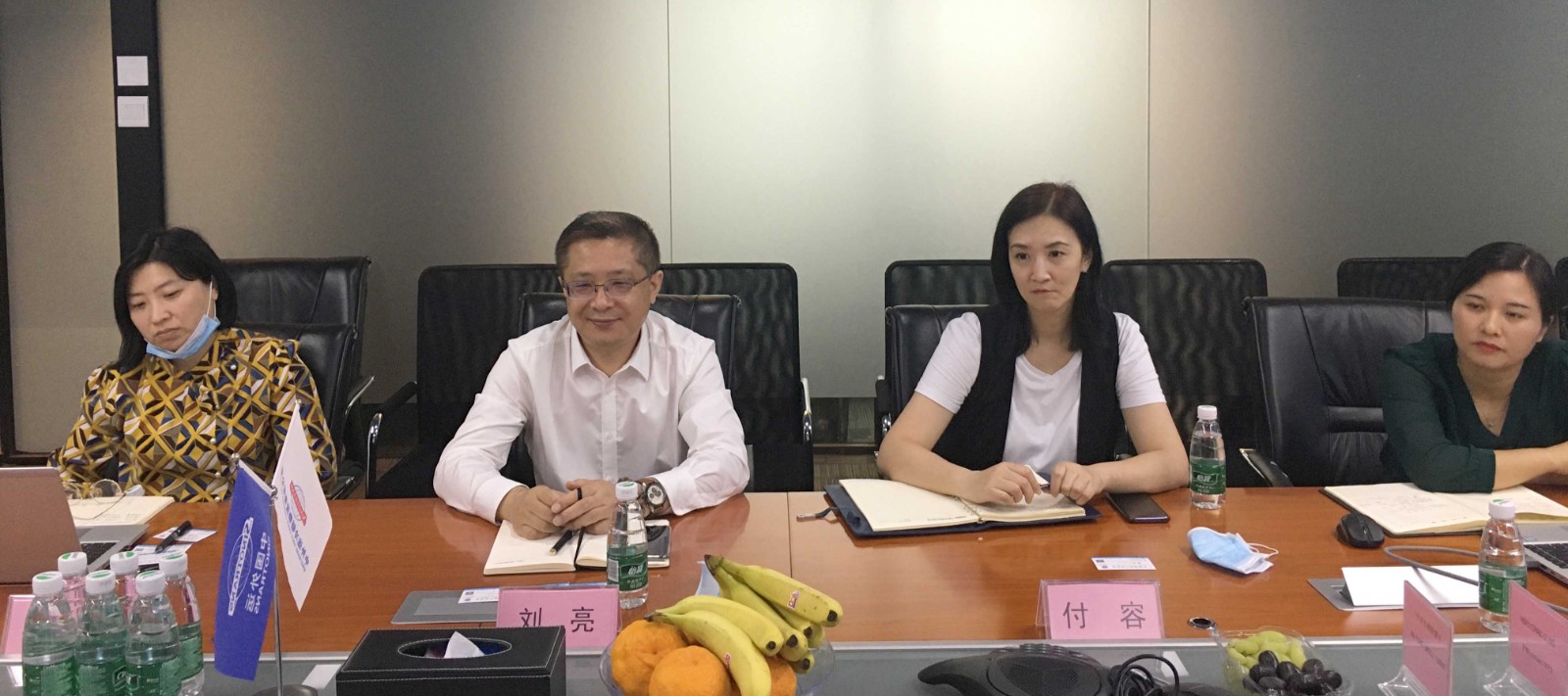 物流行政管理部总经理付容,招商局国际冷链保税运作中心经理林丹东