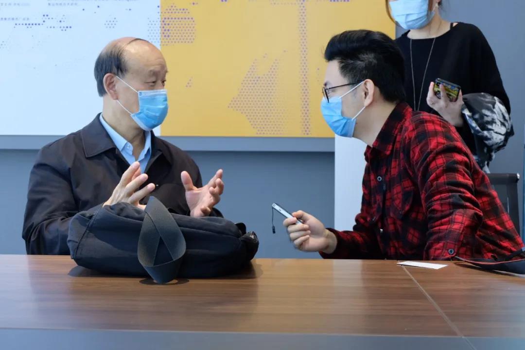 翻翻.jpg
